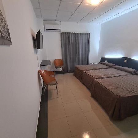 Hotel Lisboa Castrillo de la Guarena Bagian luar foto