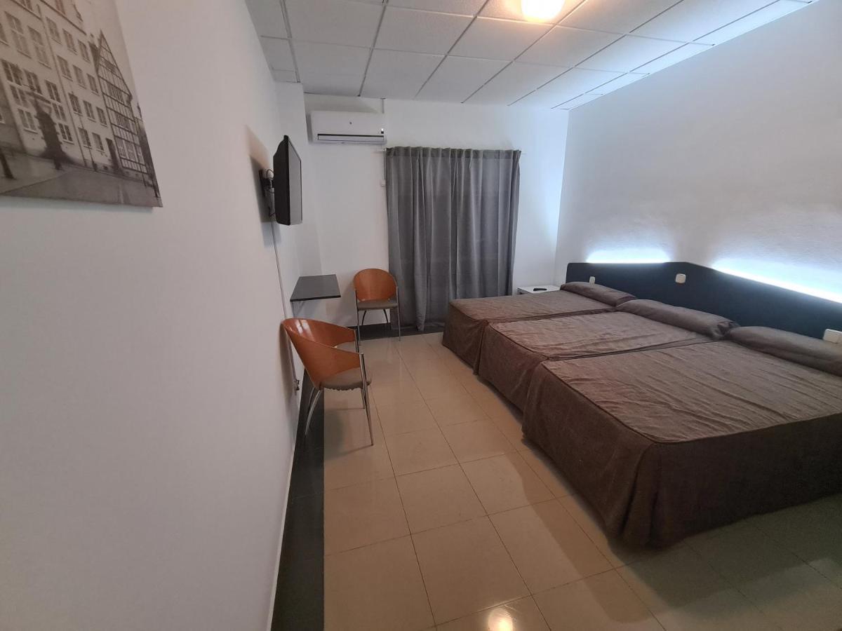 Hotel Lisboa Castrillo de la Guarena Bagian luar foto