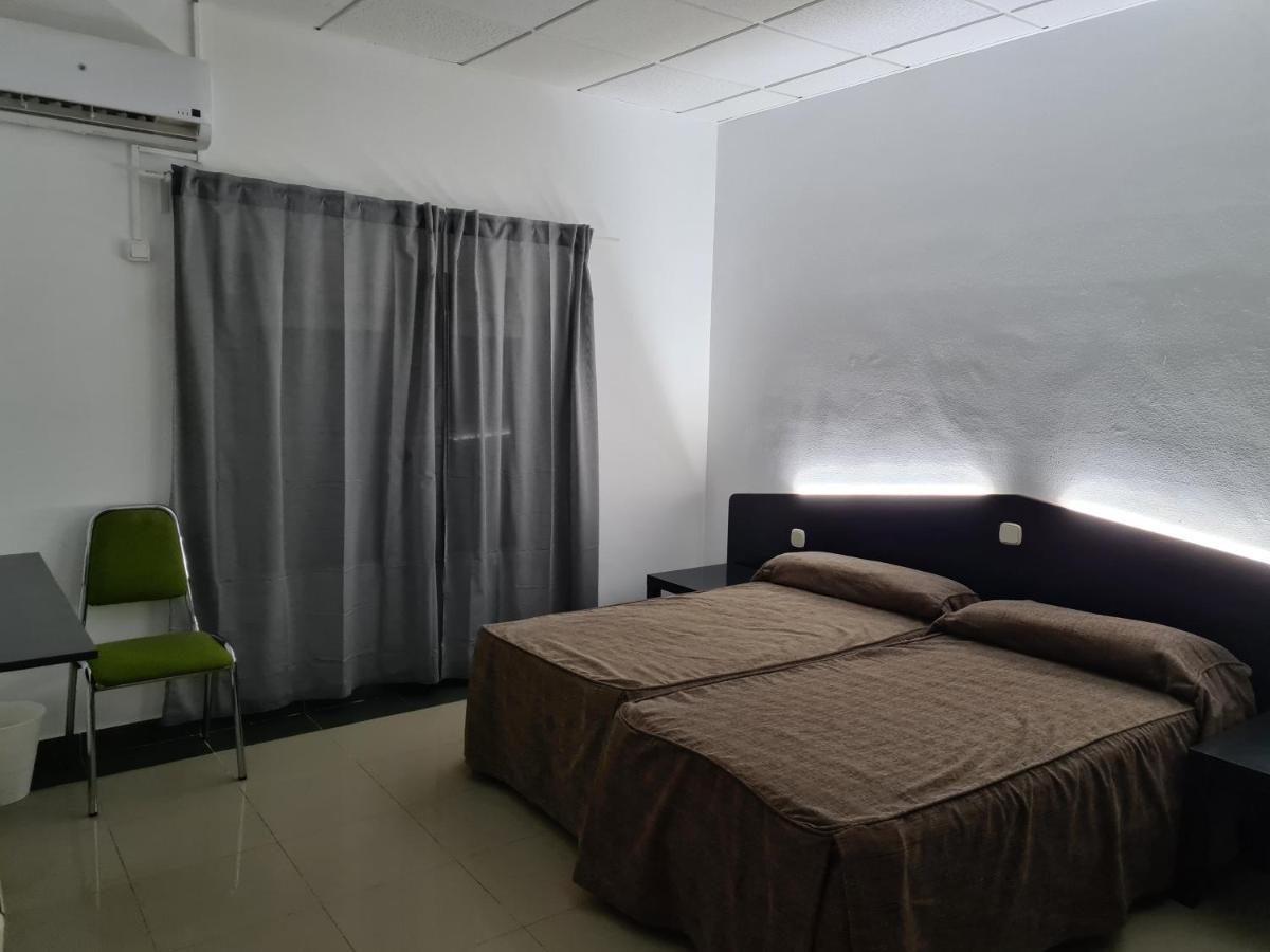 Hotel Lisboa Castrillo de la Guarena Bagian luar foto